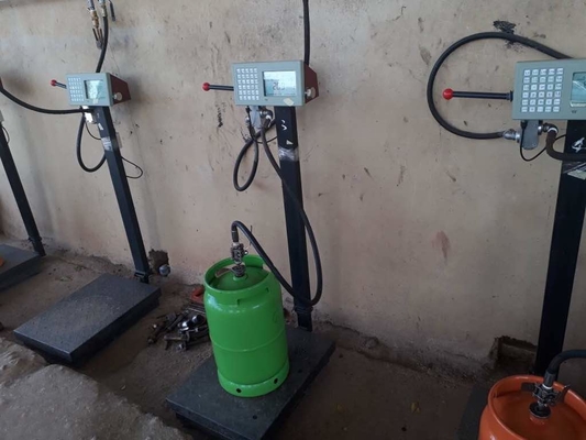 escala de cocinar a prueba de explosiones automática del LPG de la máquina de rellenar del gas 2-120kg para el cilindro de gas