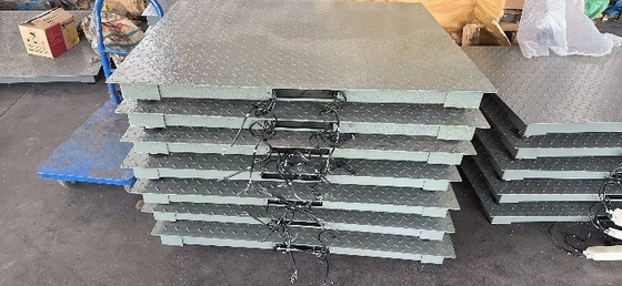 Entrega de balanzas industriales de suelo de 3 toneladas x 1,2 m